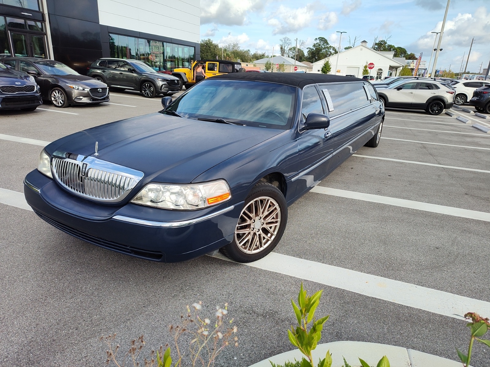 2005 Lincoln Town Car Executive
