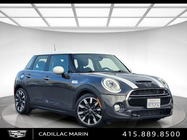 2016 MINI Cooper Hardtop 4 Door