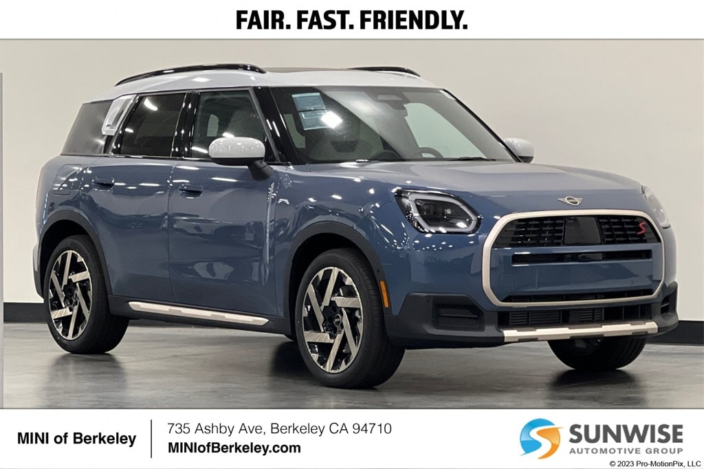 2025 MINI Countryman Base