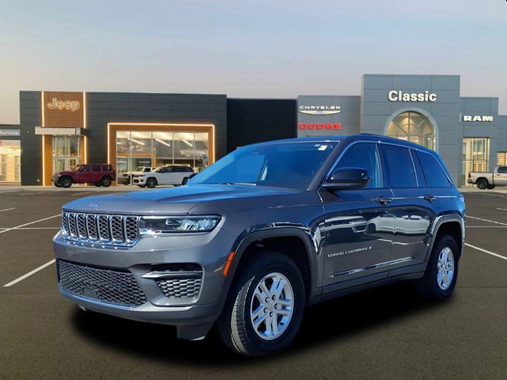 2022 Jeep Grand Cherokee Laredo