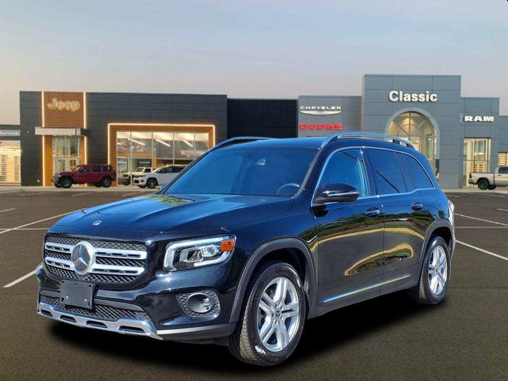 Photo of 2023 Mercedes-Benz GLB GLB 250