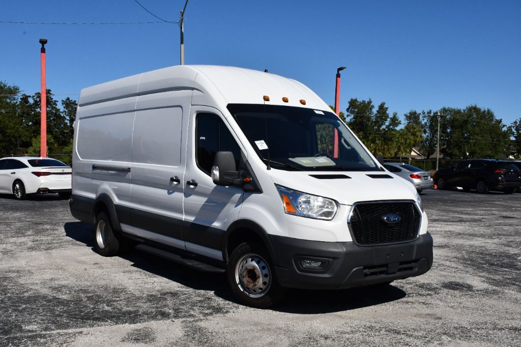 2022 Ford Transit Cargo Van