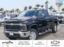 2025 Chevrolet Silverado 2500HD with Black Exterior