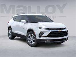 2026 Chevrolet Blazer with Summit White Exterior