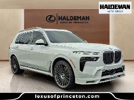 2024 BMW X7 with Mineral White Metallic Exterior