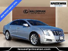 2015 Cadillac XTS with Radiant Silver Metallic Exterior