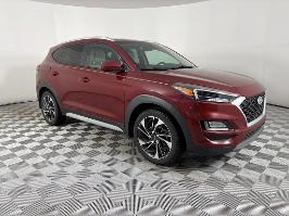 2020 Hyundai Tucson with Gemstone Red Exterior