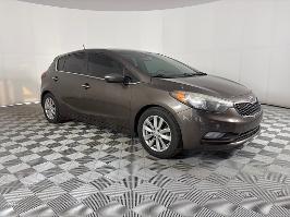 2015 Kia Forte 5-Door with Metallic Bronze Exterior