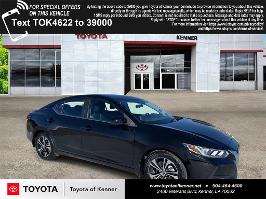 2023 Nissan Sentra with Super Black Exterior