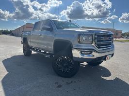 2018 GMC Sierra 1500 with Gray Exterior