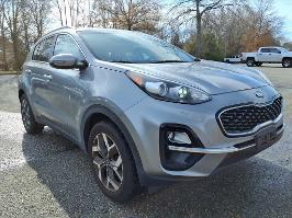 2021 Kia Sportage with Sparkling Silver Exterior