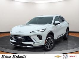 2025 Buick Envision with Summit White Exterior