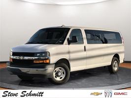 2020 Chevrolet Express Passenger with Summit White Exterior