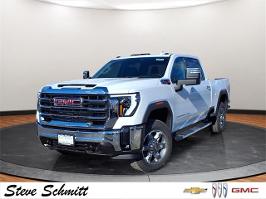 2026 GMC Sierra 2500HD with Summit White Exterior