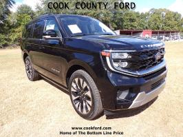 2025 Ford Expedition with Black Exterior