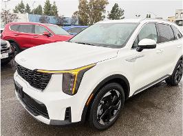 2026 Kia Sorento Hybrid with Snow White Pearl Exterior
