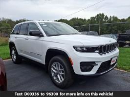 2025 Jeep Grand Cherokee GRAND CHEROKEE LAREDO X 4X4