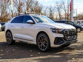 2022 Audi Q8 with Glacier White Metallic Exterior