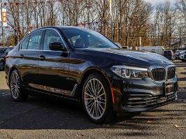 2019 BMW 5 Series with Black Sapphire Metallic Exterior