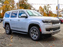 2022 Jeep Wagoneer with Silver Zynith Exterior
