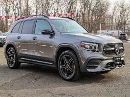 2021 Mercedes-Benz GLB with Mountain Gray Metallic Exterior