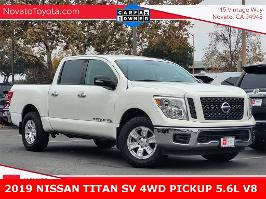 2019 Nissan Titan with Glacier White Exterior