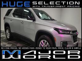 2022 Chevrolet Traverse with Silver Ice Metallic Exterior