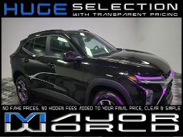 2025 Chevrolet Trax with Mosaic Black Metallic Exterior