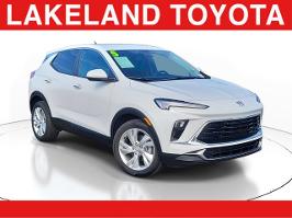 2025 Buick Encore GX with Summit White Exterior