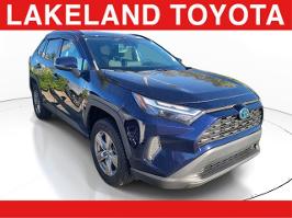 2022 Toyota RAV4 Hybrid XLE