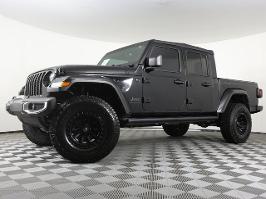2021 Jeep Gladiator with Black Clearcoat Exterior