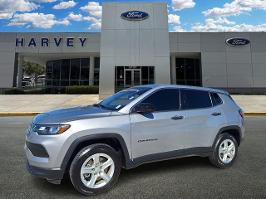 2023 Jeep Compass with Billet Silver Metallic Clearcoat Exterior