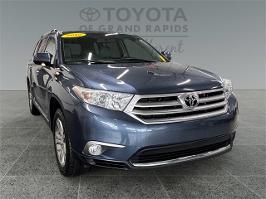 2012 Toyota Highlander with Shoreline Blue Pearl Exterior