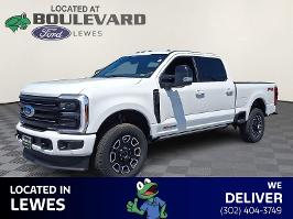 2025 Ford Super Duty F-350 SRW with White Exterior