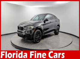 2015 BMW X6 with Black Sapphire Metallic Exterior