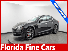 2020 Maserati Ghibli with Nero Ribelle Mica Exterior