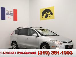 2010 Hyundai Elantra Touring with Quicksilver Metallic Exterior