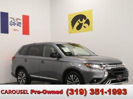 2019 Mitsubishi Outlander with Silver Exterior