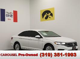 2020 Volkswagen Jetta with Pure White 0q0q Exterior