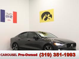 2023 Volvo S60 with gray Exterior