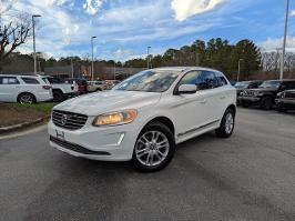 2016 Volvo XC60 with Crystal White Pearl Exterior