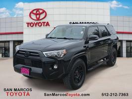 2022 Toyota 4Runner with Midnight Black Metallic Exterior