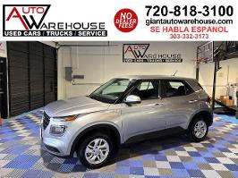 2024 Hyundai Venue with ecotronic gray pearl Exterior