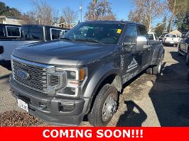 2022 Ford Super Duty F-450 DRW with Gray Metallic Exterior