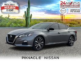2021 Nissan Altima with Gun Metallic Exterior