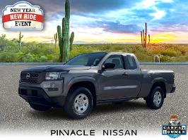 2023 Nissan Frontier with Gun Metallic Exterior