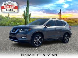 2018 Nissan Rogue with Gun Metallic Exterior