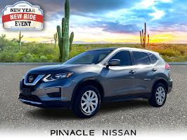 2019 Nissan Rogue with Gun Metallic Exterior