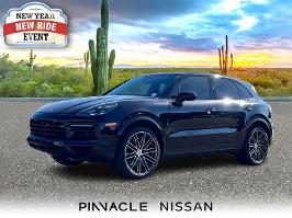 2022 Porsche Cayenne with Black Exterior