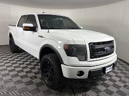 2014 Ford F-150 with Oxford White Exterior